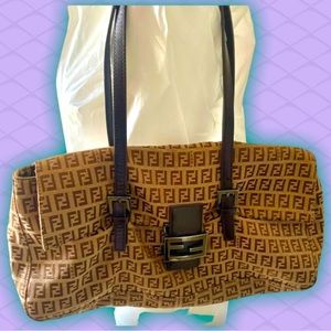 Authentic 💎 Vintage 🗝️FENDI Zucca Large Soft Baguette Excellent Condition